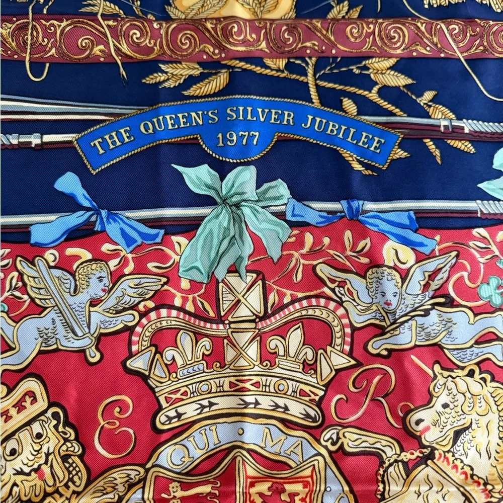 1977 HERMES VINTAGE QUEENS SILVER JUBILEE SILK SCARF - Picture 5 of 12